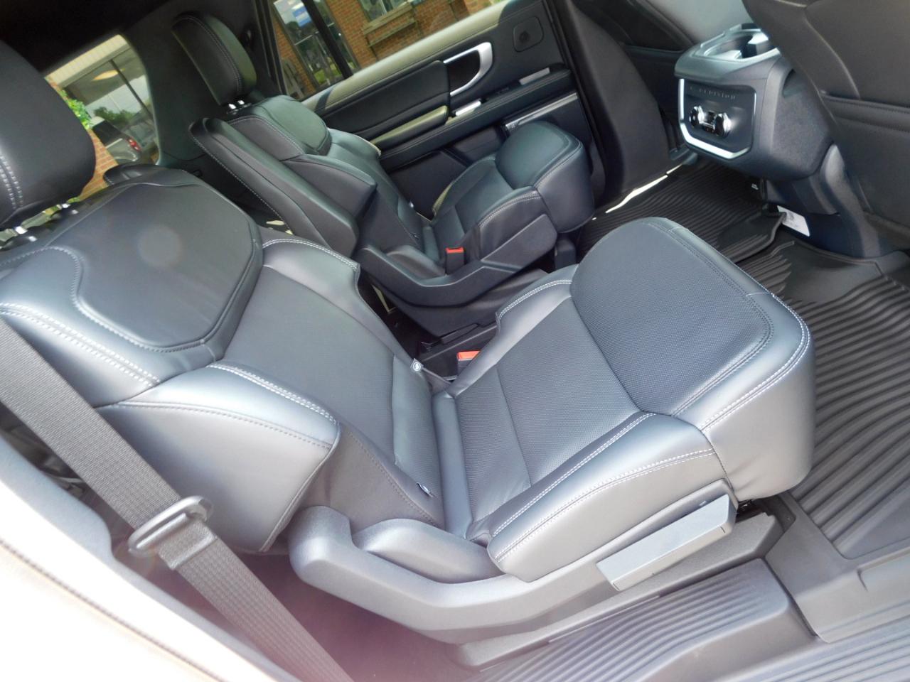 Ford Expedition Max Platinum 4x4 2027
