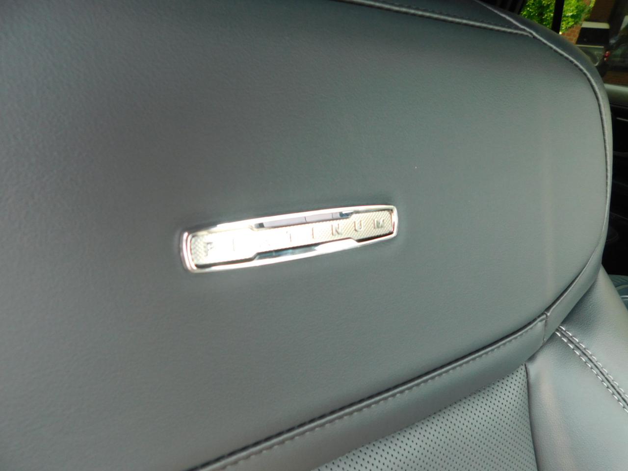 Ford Expedition Max Platinum 4x4 2027