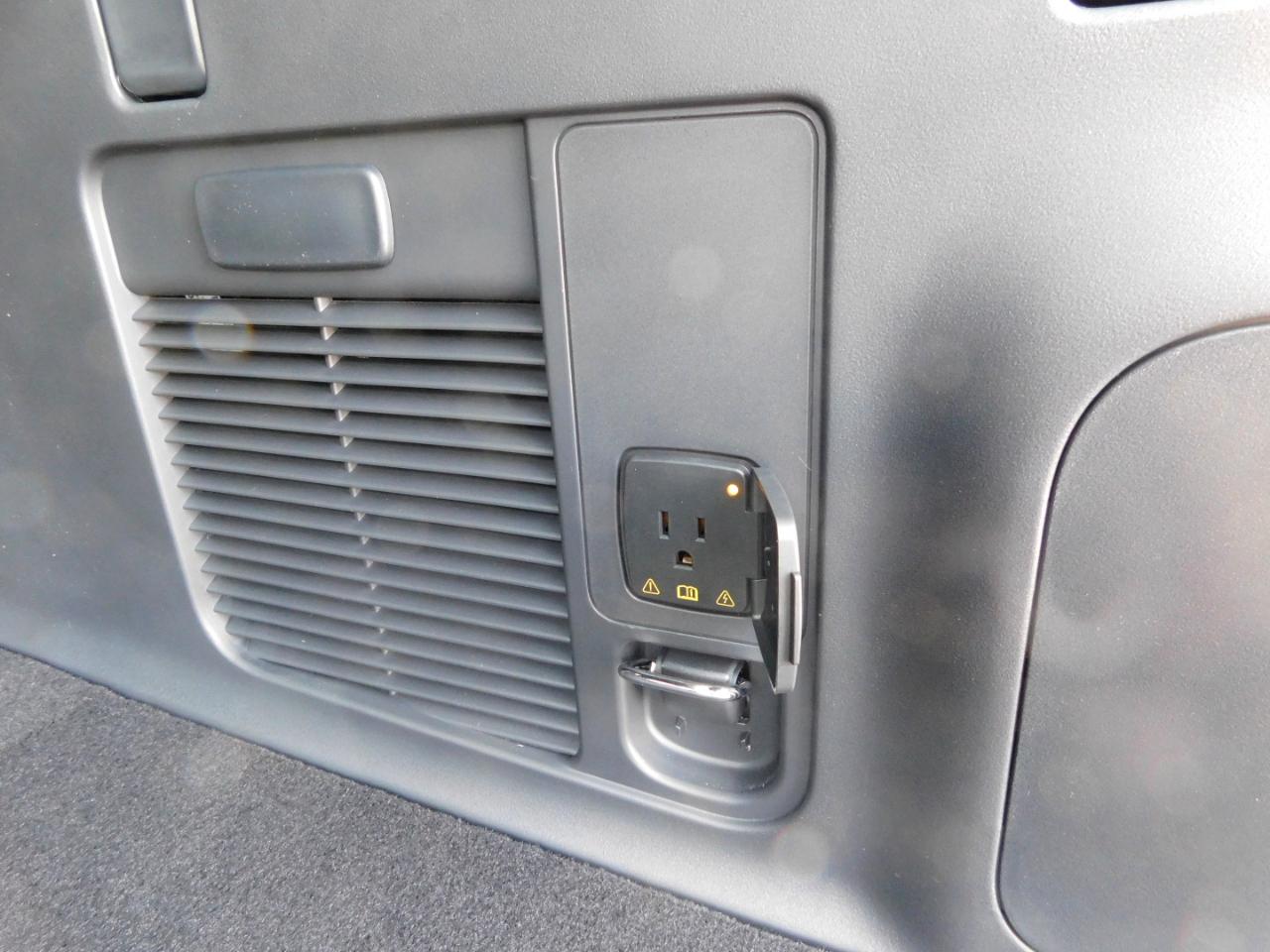 Ford Expedition Max Platinum 4x4 2027