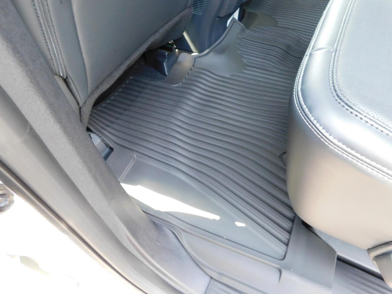 Ford Expedition Max Platinum 4x4 2027