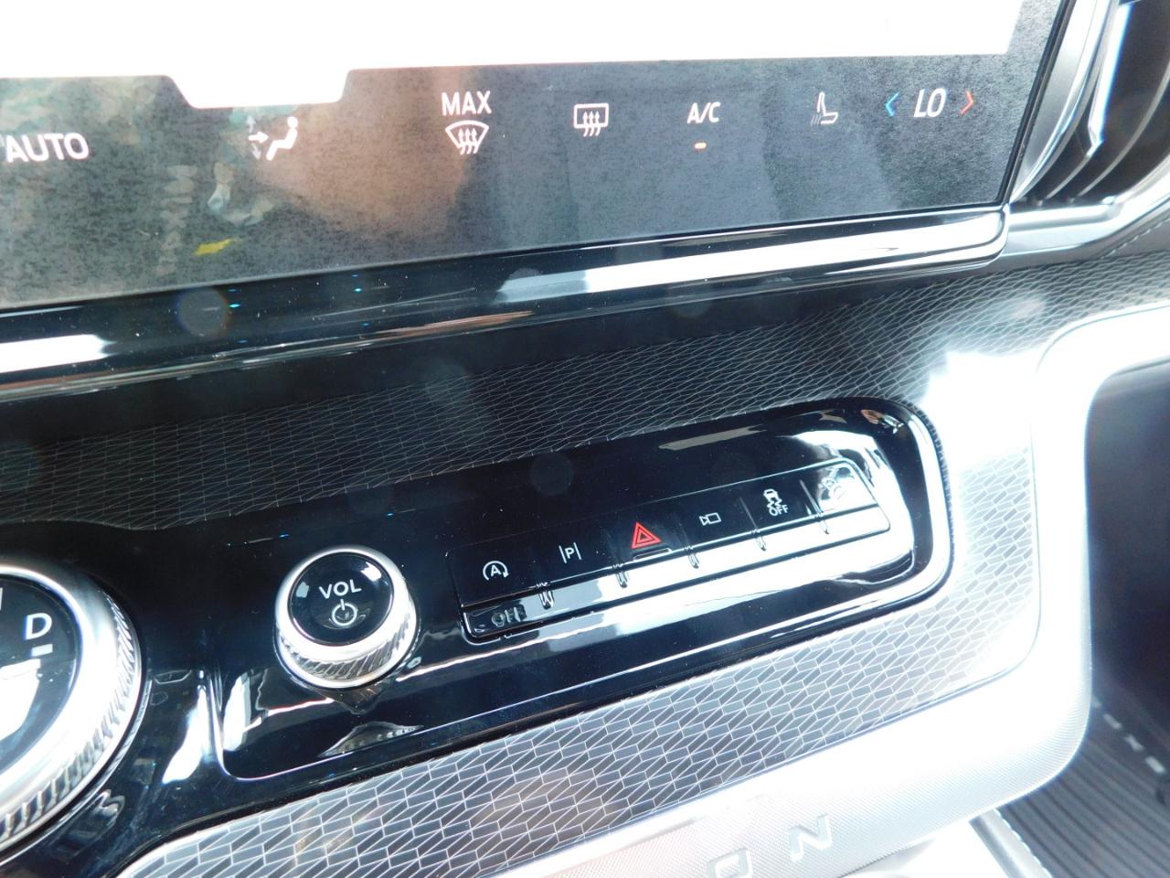 Ford Expedition Max Platinum 4x4 2027