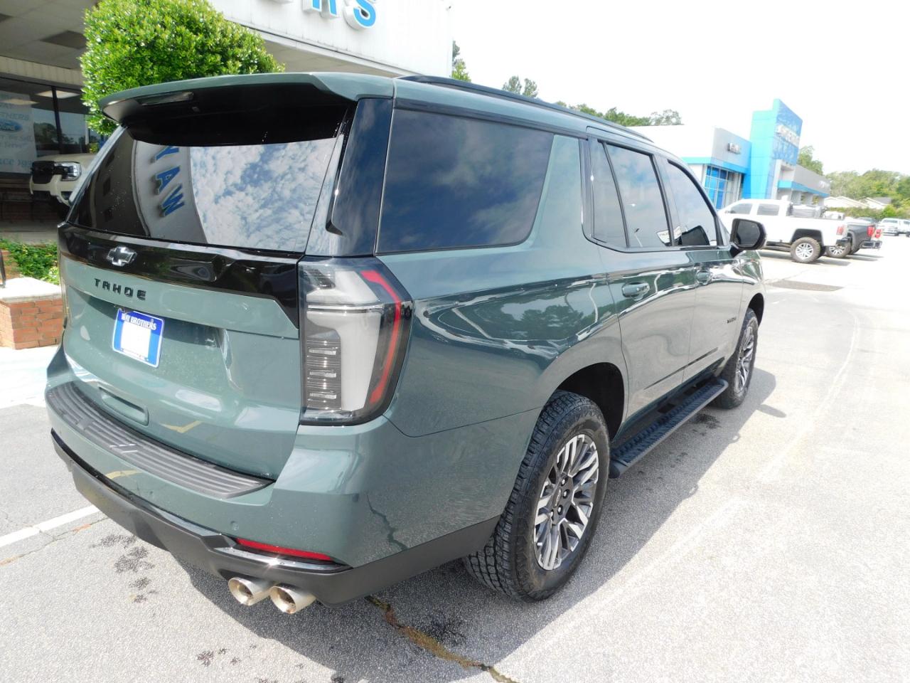 Chevrolet Tahoe 4WD 4dr Z71 2026
