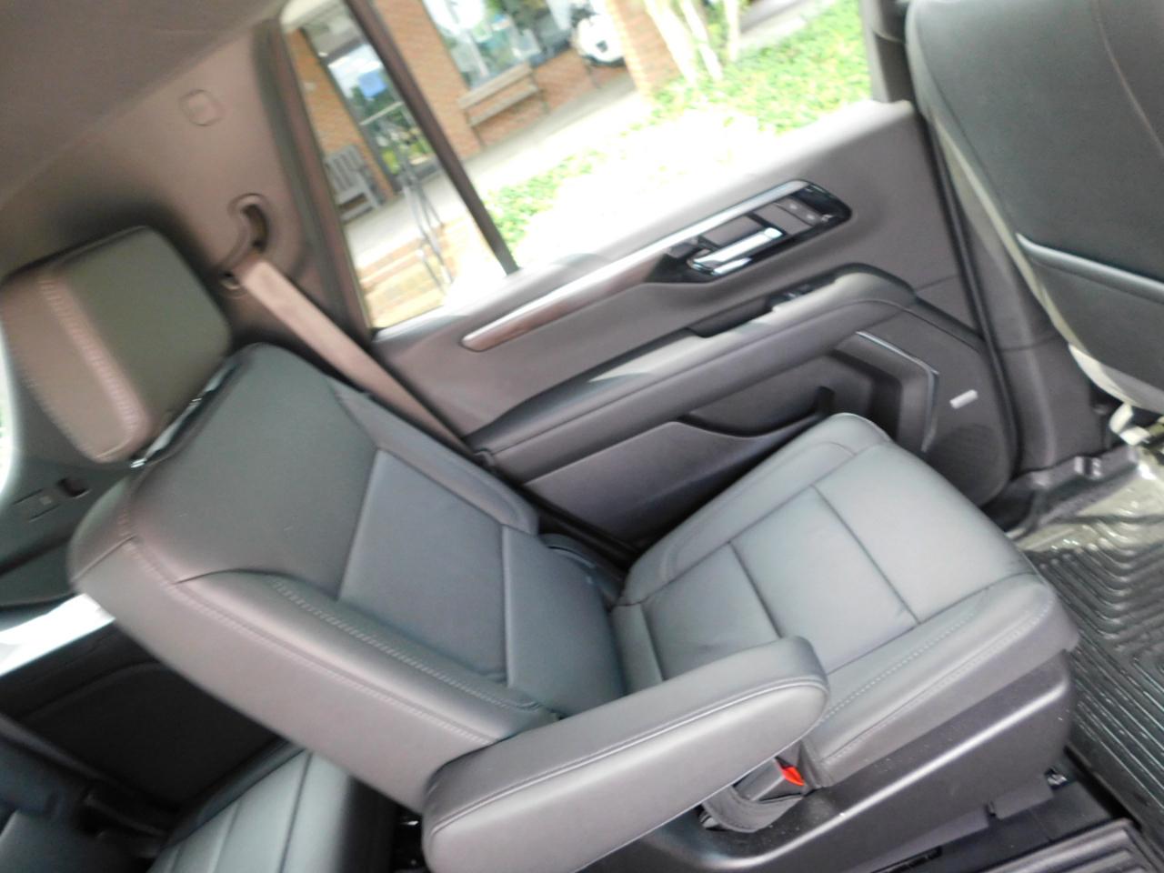 Chevrolet Tahoe 4WD 4dr Z71 2026