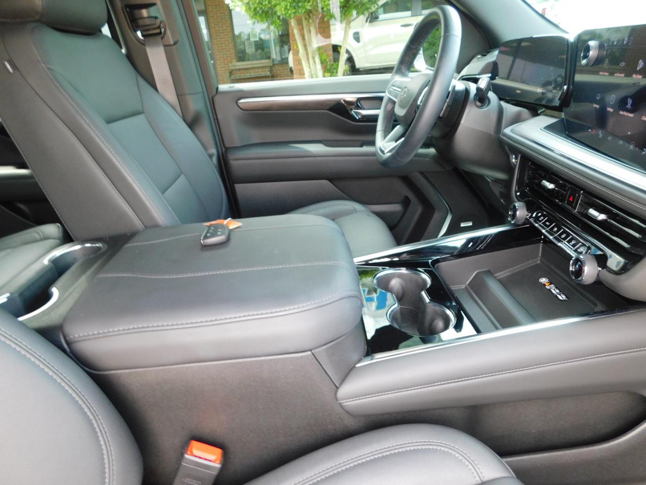 Chevrolet Tahoe 4WD 4dr Z71 2026