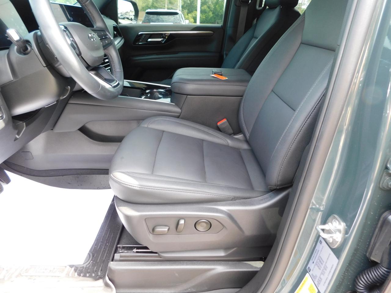 Chevrolet Tahoe 4WD 4dr Z71 2026