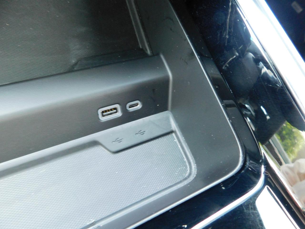 Chevrolet Tahoe 4WD 4dr Z71 2026