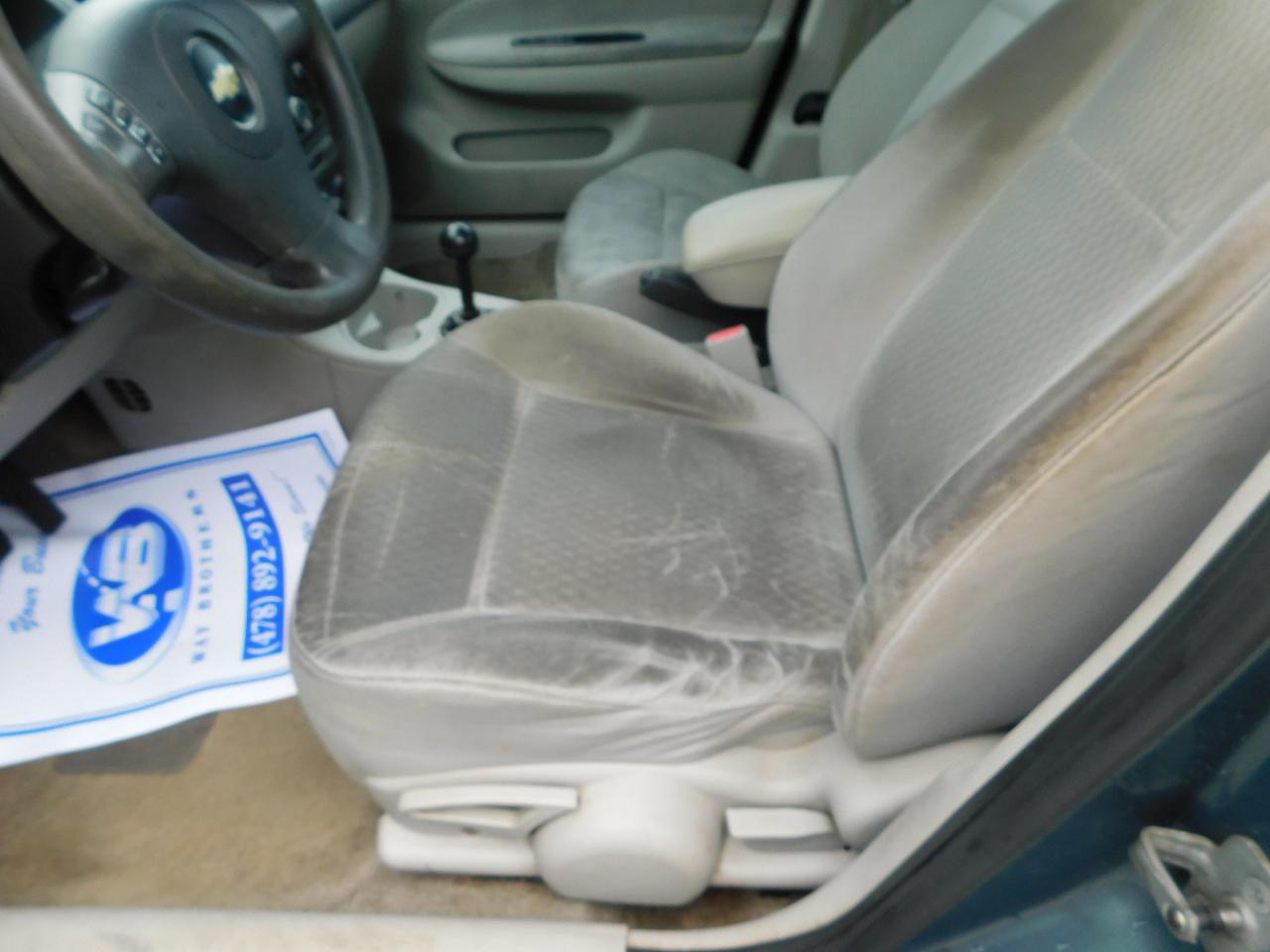 Chevrolet Cobalt 4dr Sdn LT w/1LT 2009
