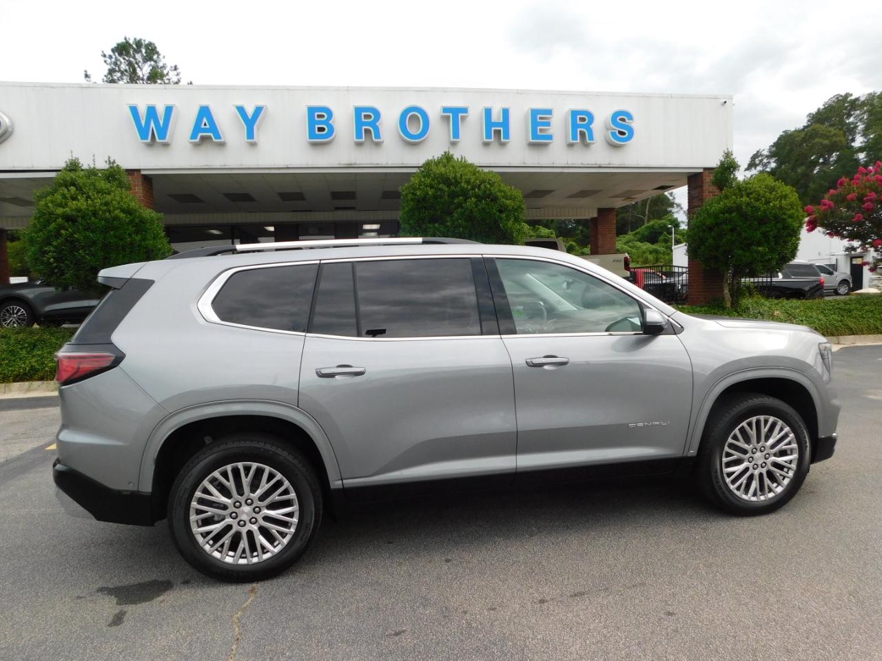 2026 GMC Acadia FWD 4DR DENALI