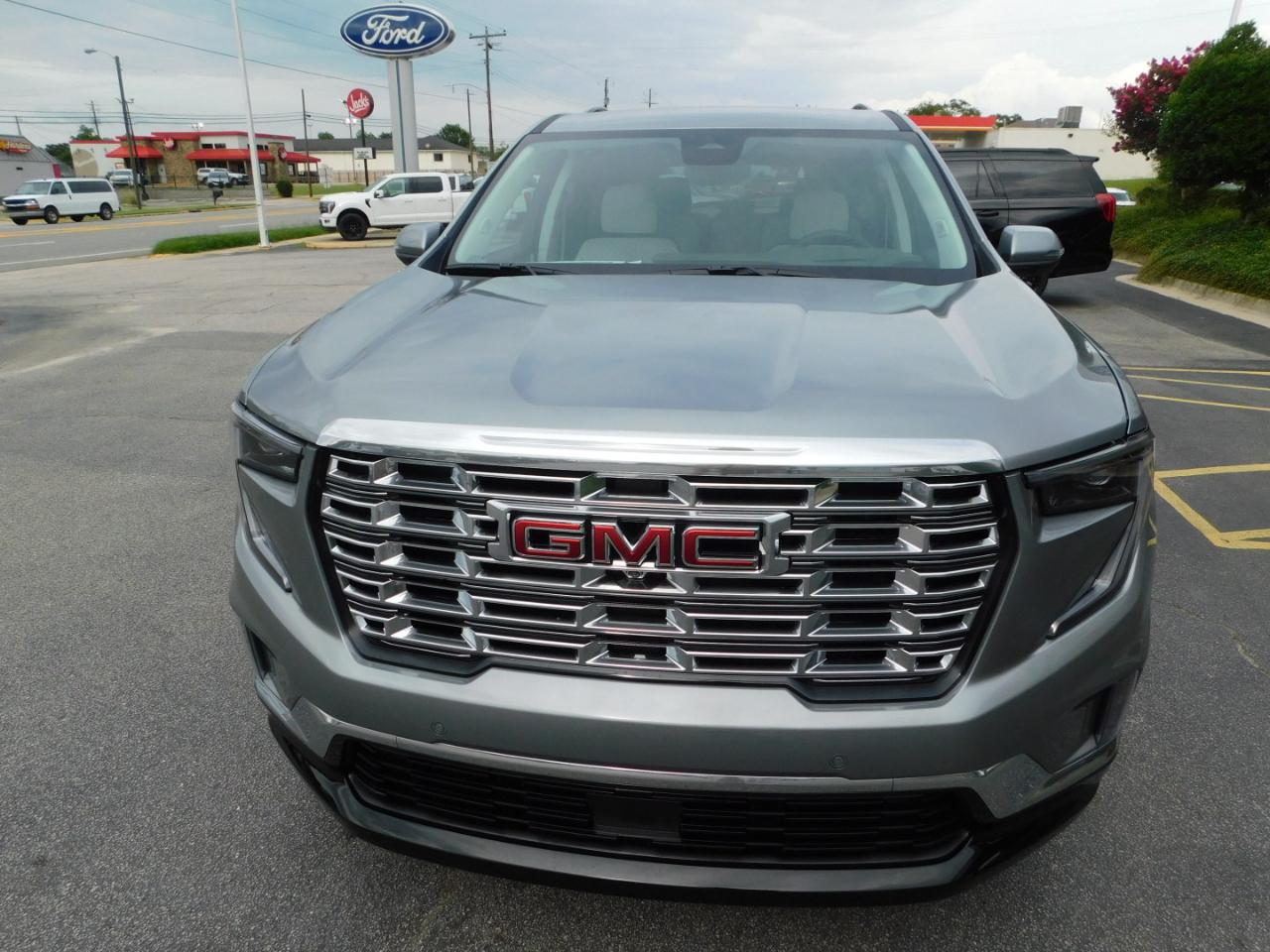 GMC Acadia FWD 4dr Denali 2026