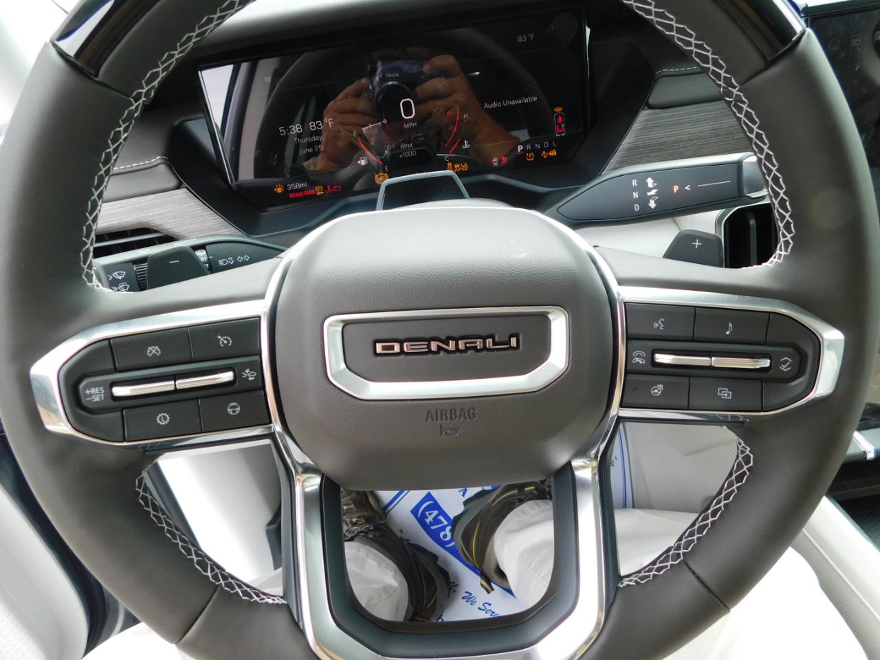 GMC Acadia FWD 4dr Denali 2026