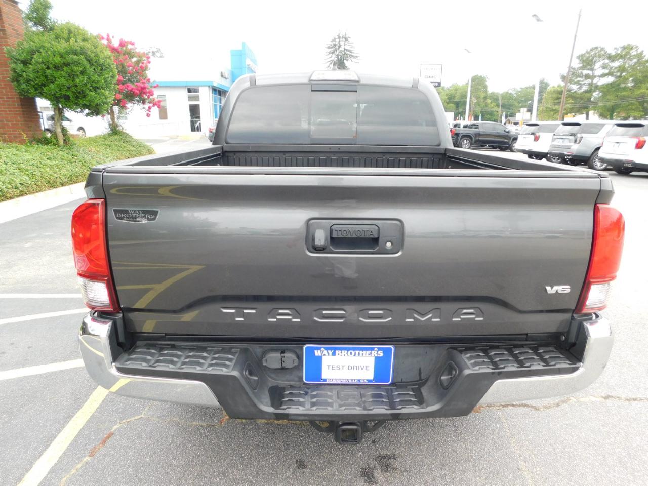 Toyota Tacoma  2018