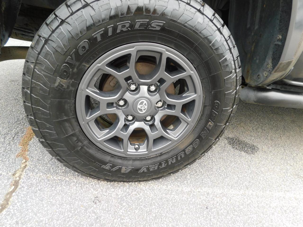Toyota Tacoma  2018