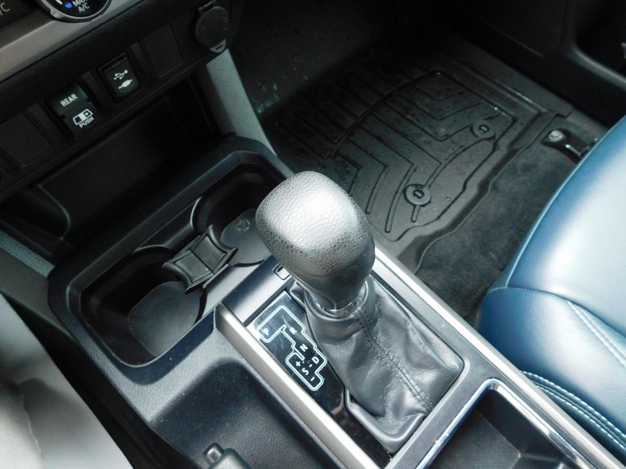 Toyota Tacoma  2018