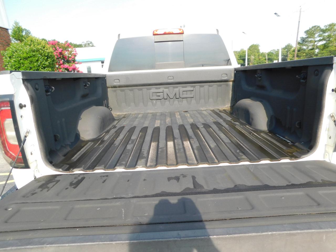 GMC Sierra 1500 4WD Crew Cab 143.5" SLT 2016