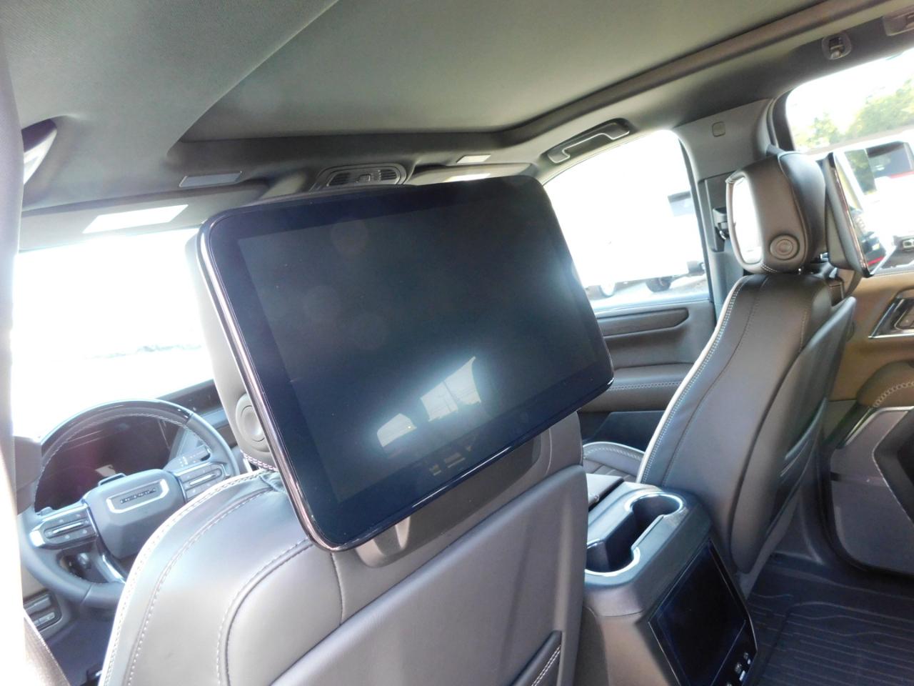 GMC Yukon XL 4WD 4dr Denali Ultimate 2026