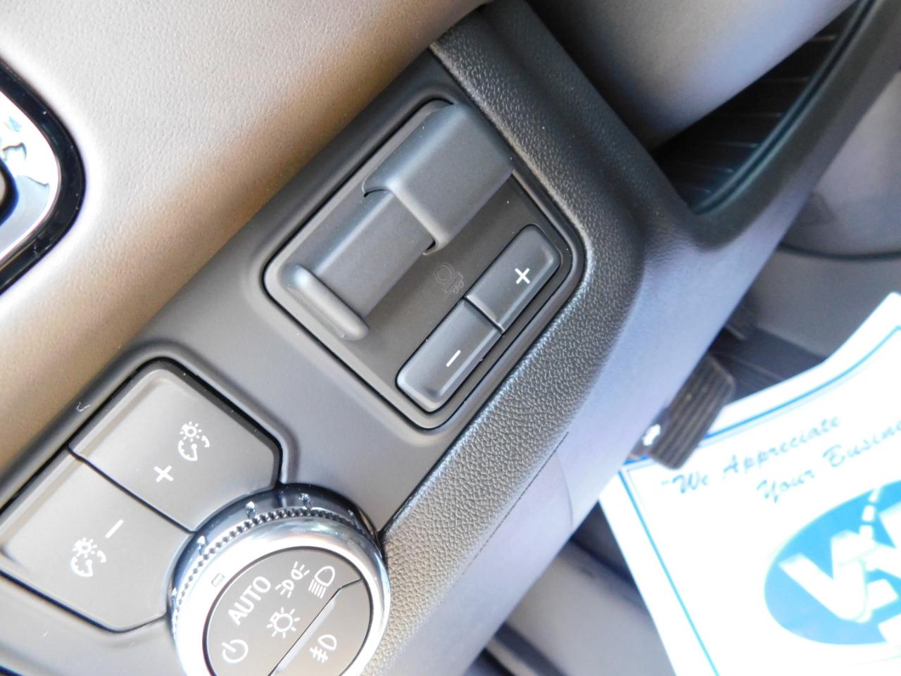 GMC Yukon XL 4WD 4dr Denali Ultimate 2026