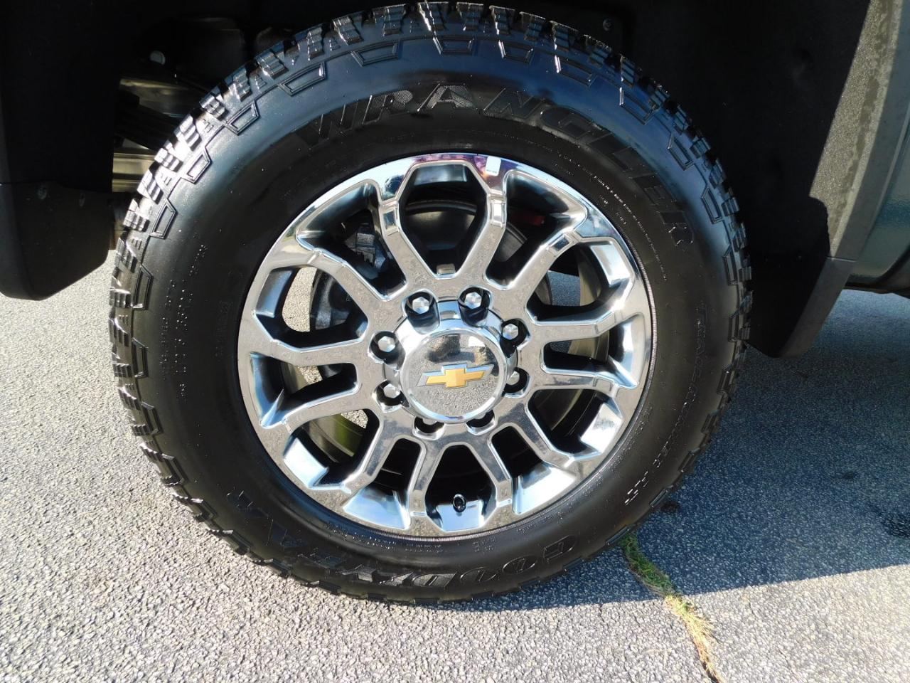 Chevrolet Silverado 2500HD 4WD Crew Cab 159" LTZ 2026