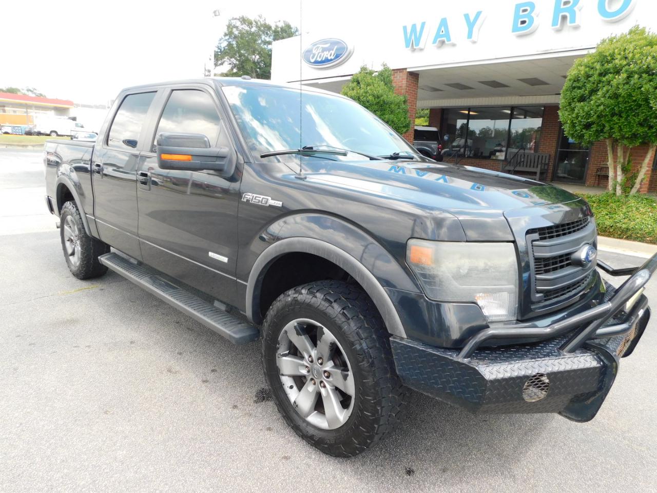 Ford F-150 4WD SuperCrew 145" XL 2013