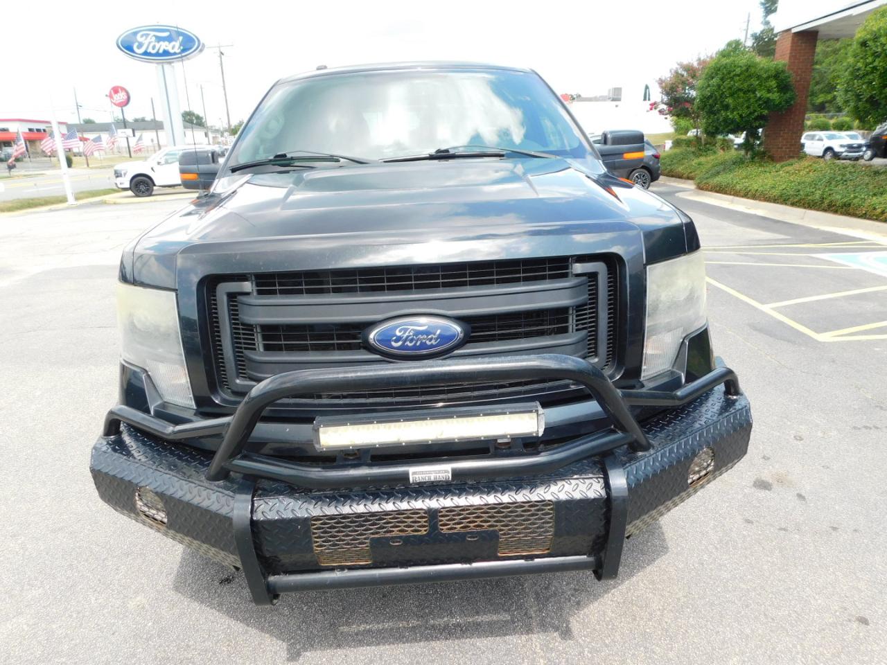 Ford F-150 4WD SuperCrew 145" XL 2013