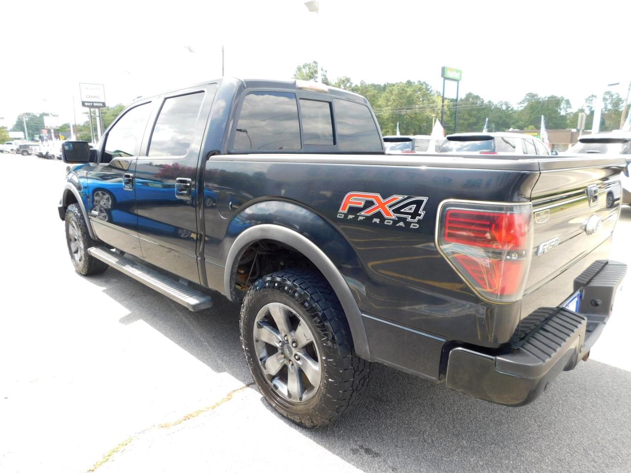 Ford F-150 4WD SuperCrew 145" XL 2013
