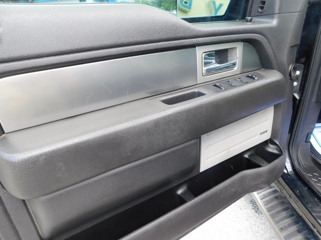 Ford F-150 4WD SuperCrew 145" XL 2013