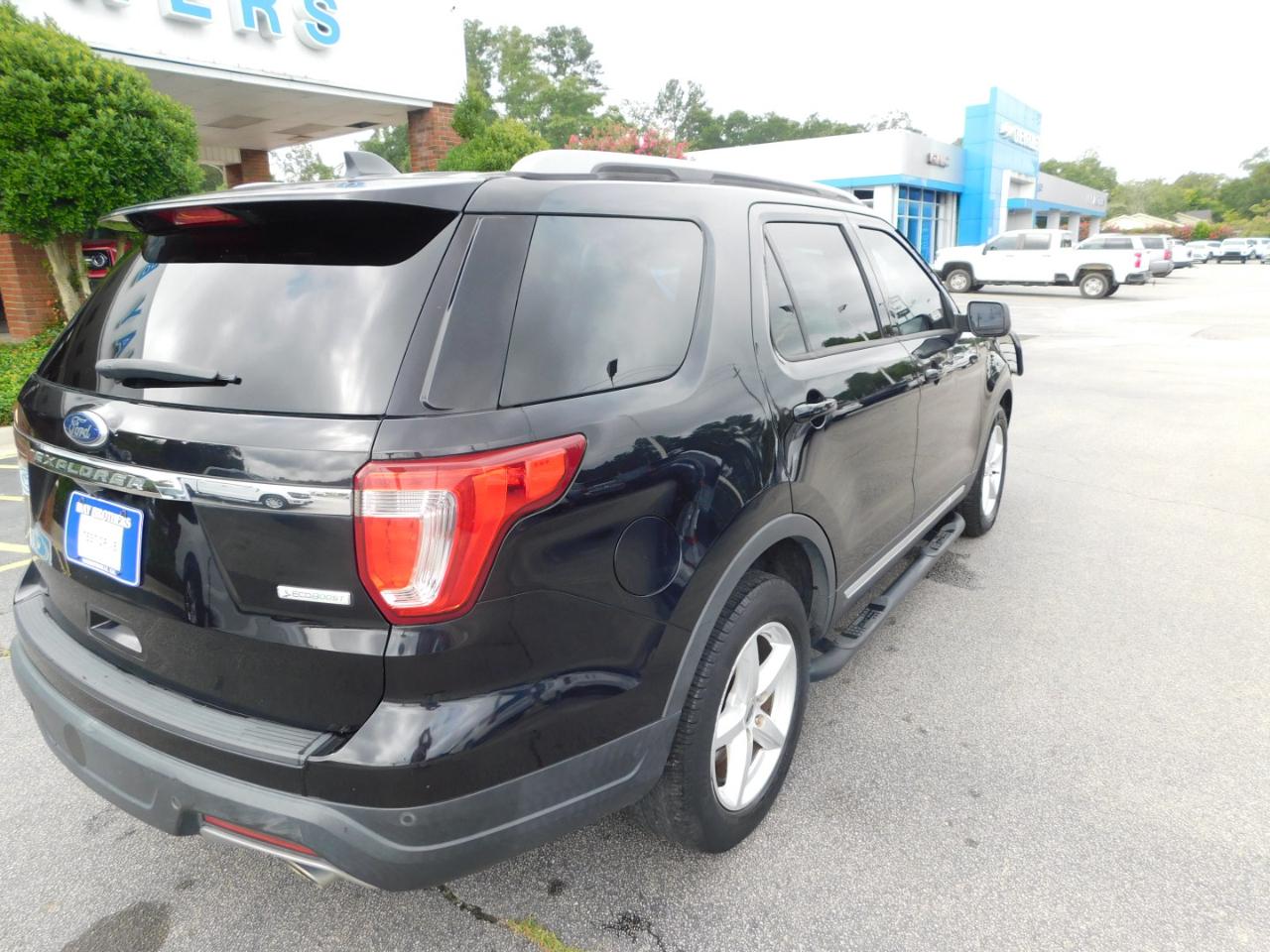 Ford Explorer XLT FWD 2019
