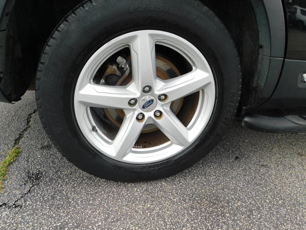Ford Explorer XLT FWD 2019
