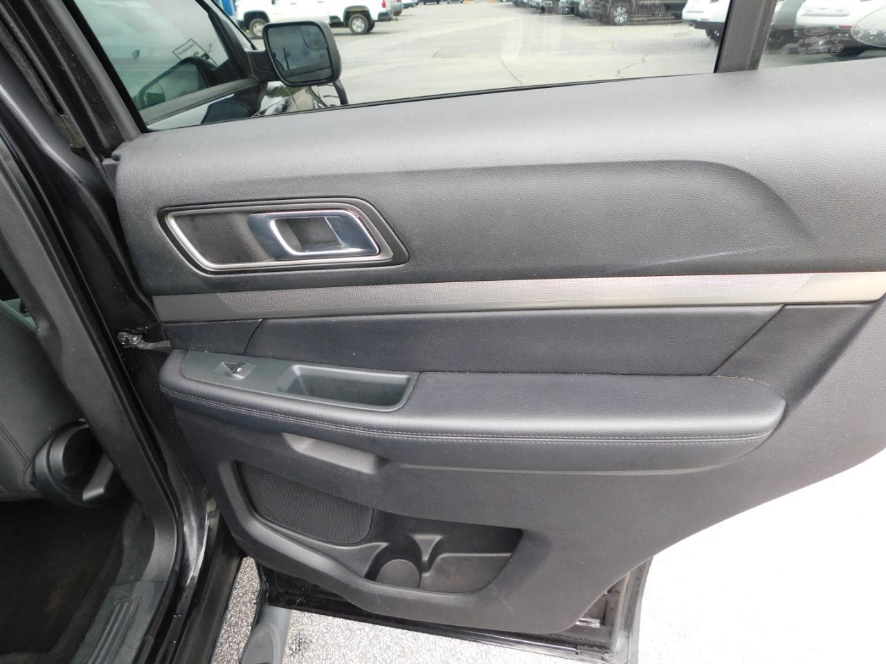 Ford Explorer XLT FWD 2019