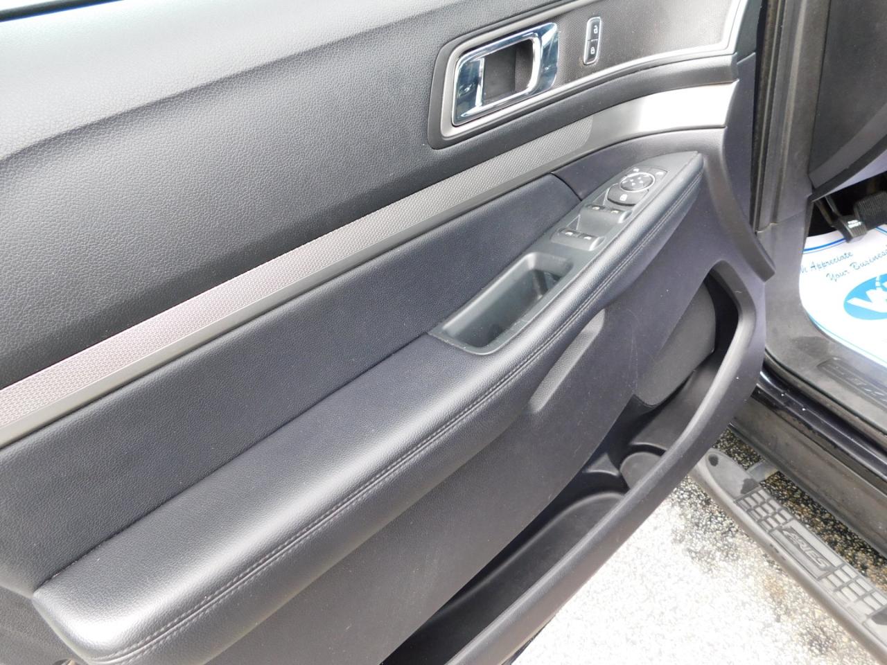 Ford Explorer XLT FWD 2019