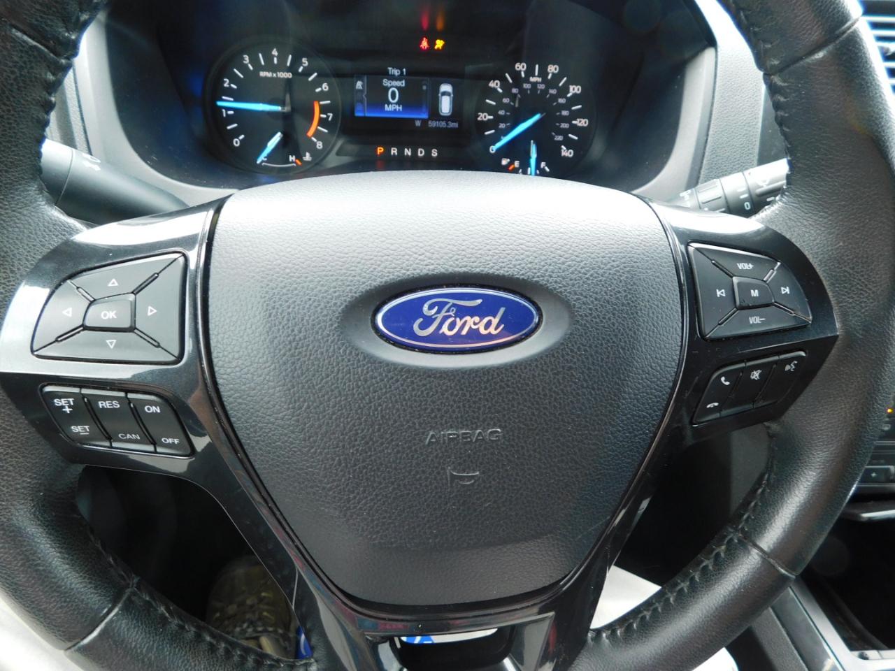 Ford Explorer XLT FWD 2019