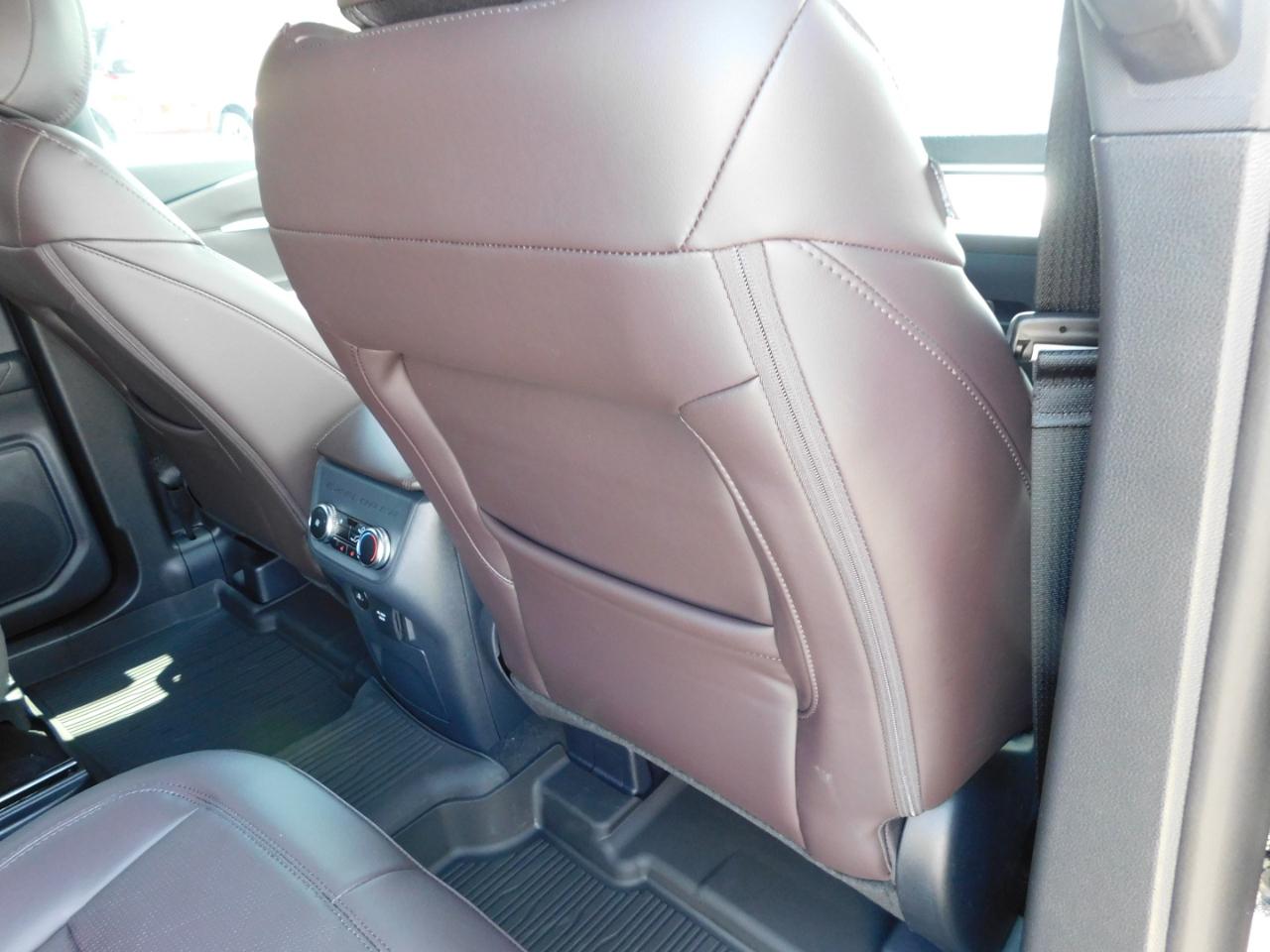 Ford Explorer Platinum RWD 2026