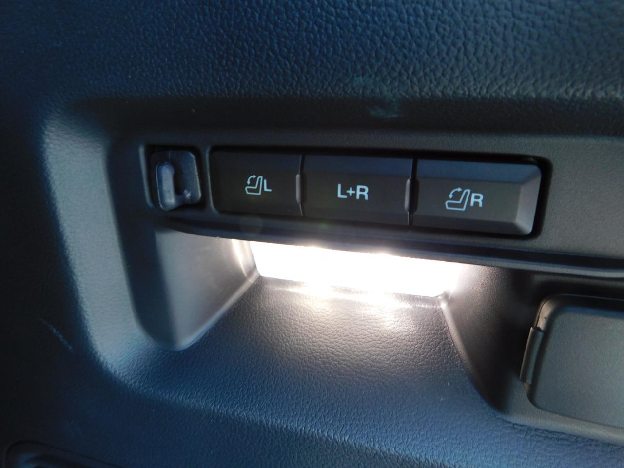 Ford Explorer Platinum RWD 2026
