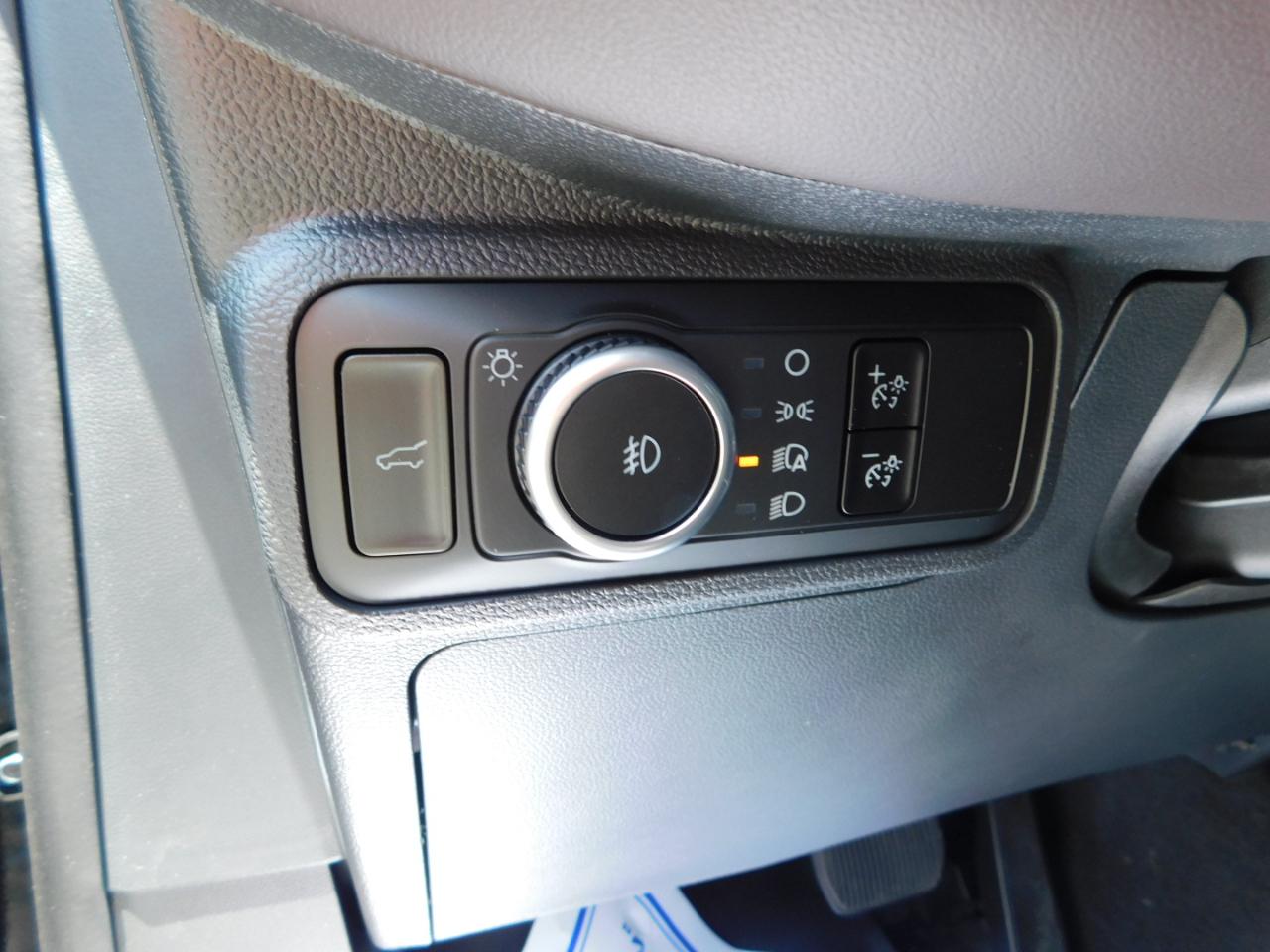 Ford Explorer Platinum RWD 2026