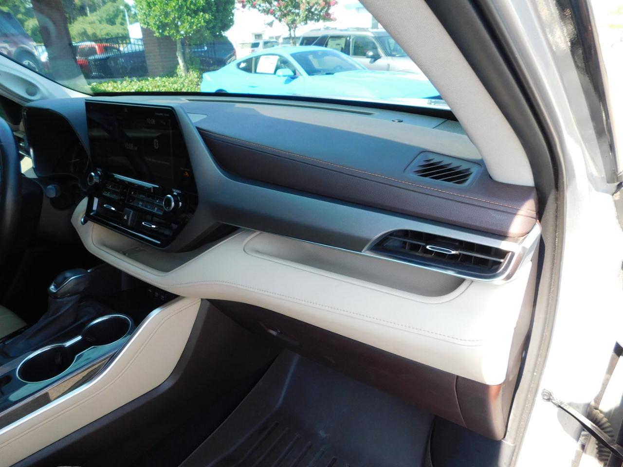 Toyota Highlander  2020