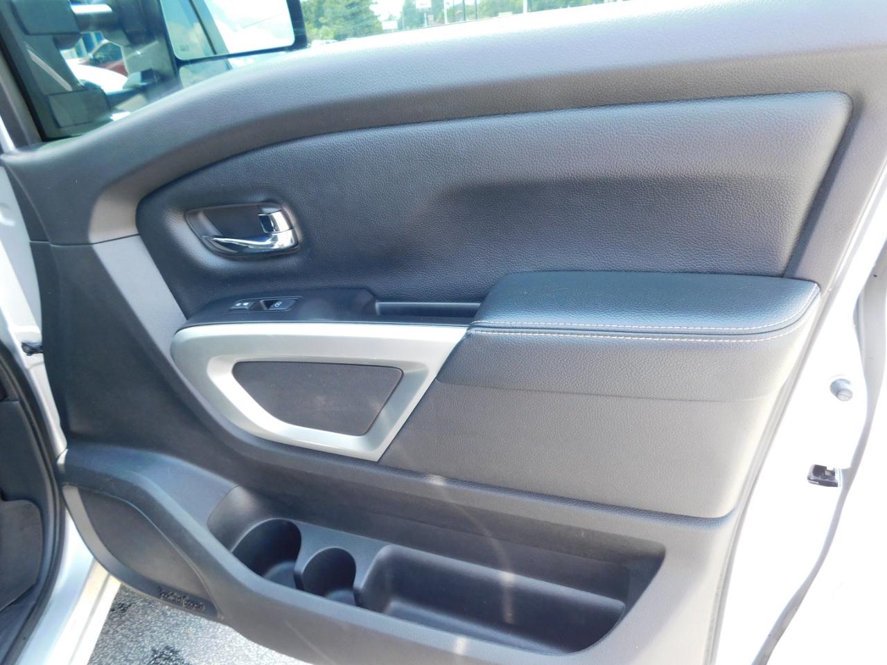Nissan Titan XD  2018