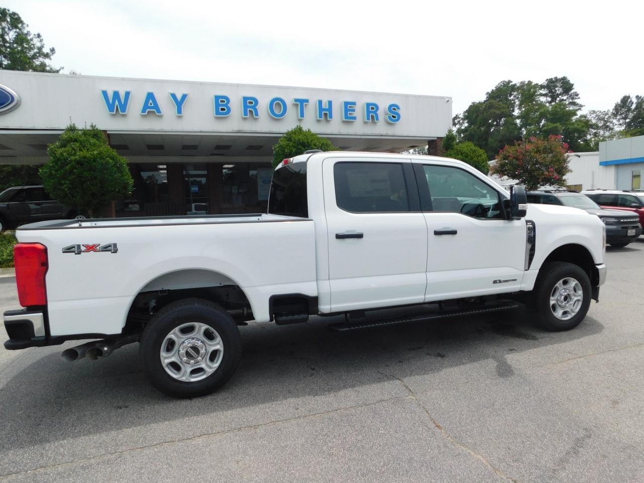 2026 Ford Super Duty F-250 SRW XLT 4WD CREW CAB 6.75' BO