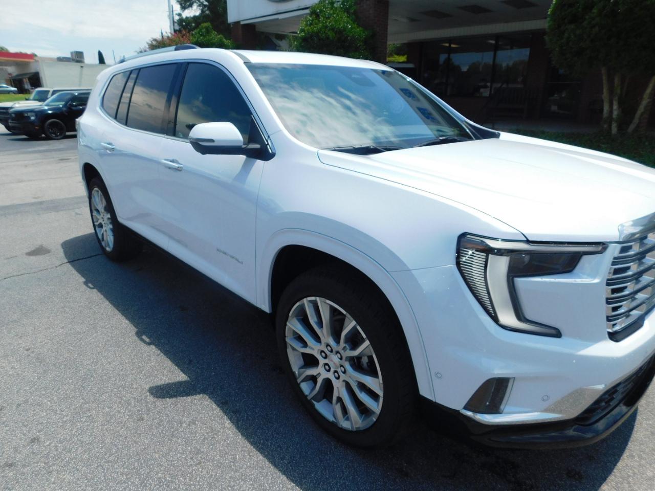 GMC Acadia FWD 4dr Denali 2026