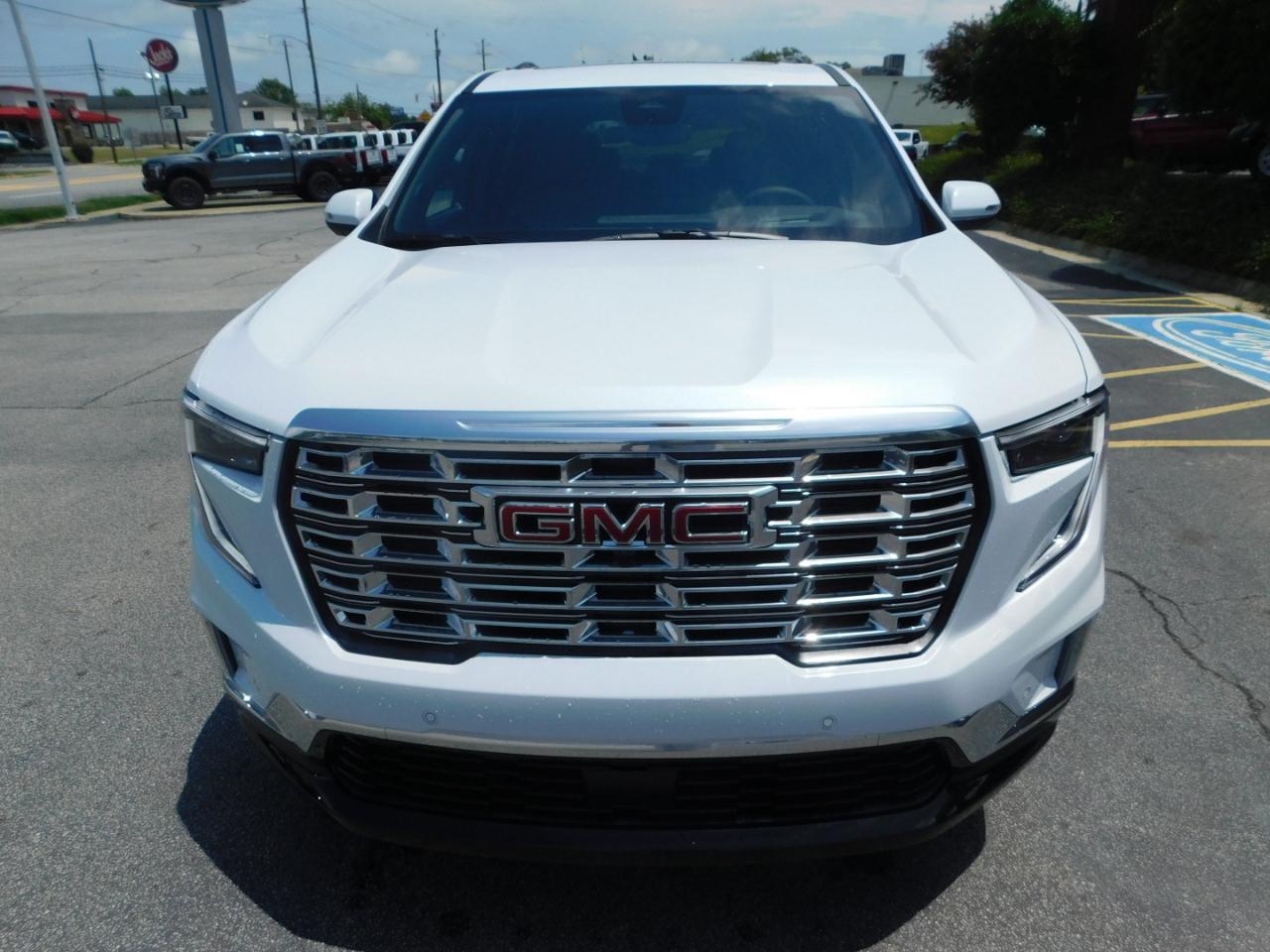 GMC Acadia FWD 4dr Denali 2026