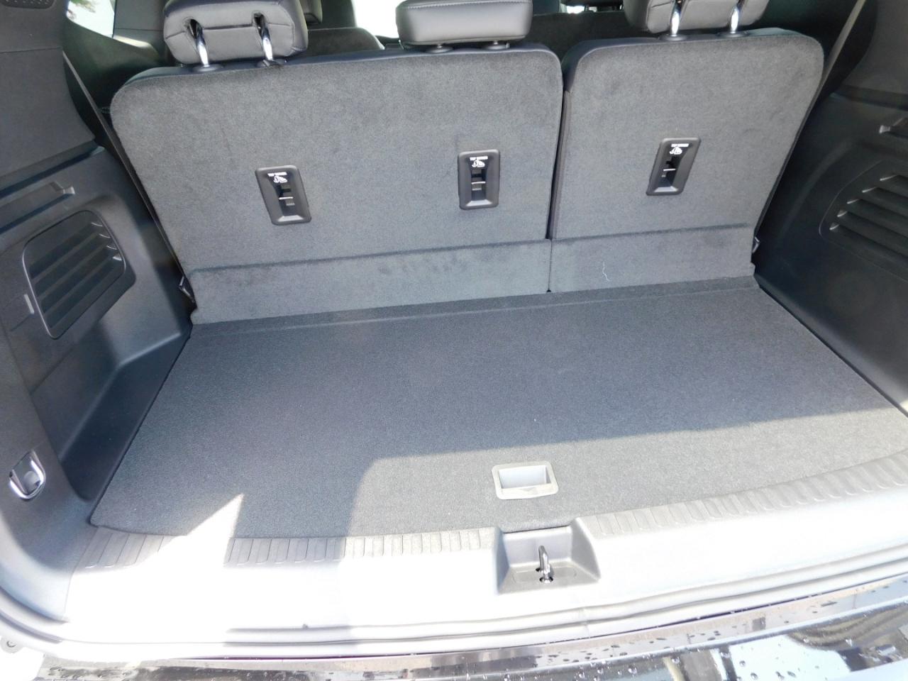 GMC Acadia FWD 4dr Denali 2026