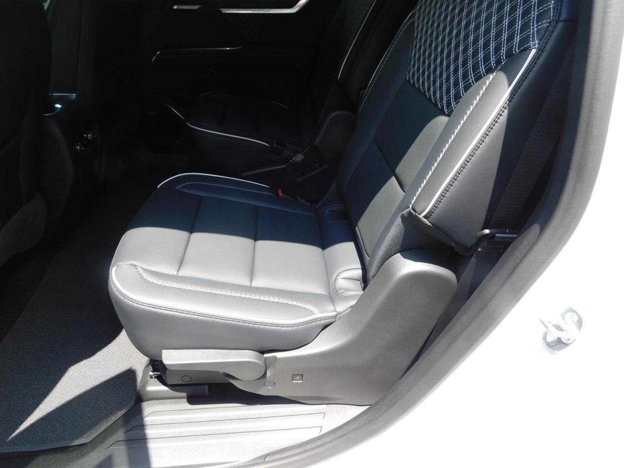 GMC Acadia FWD 4dr Denali 2026