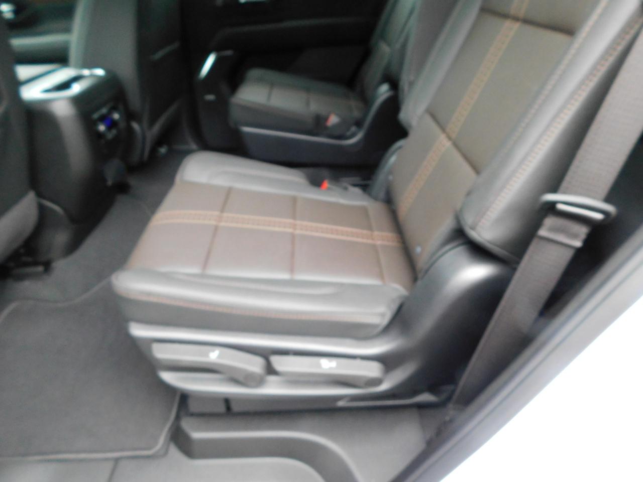 Chevrolet Tahoe 4WD 4dr High Country 2026