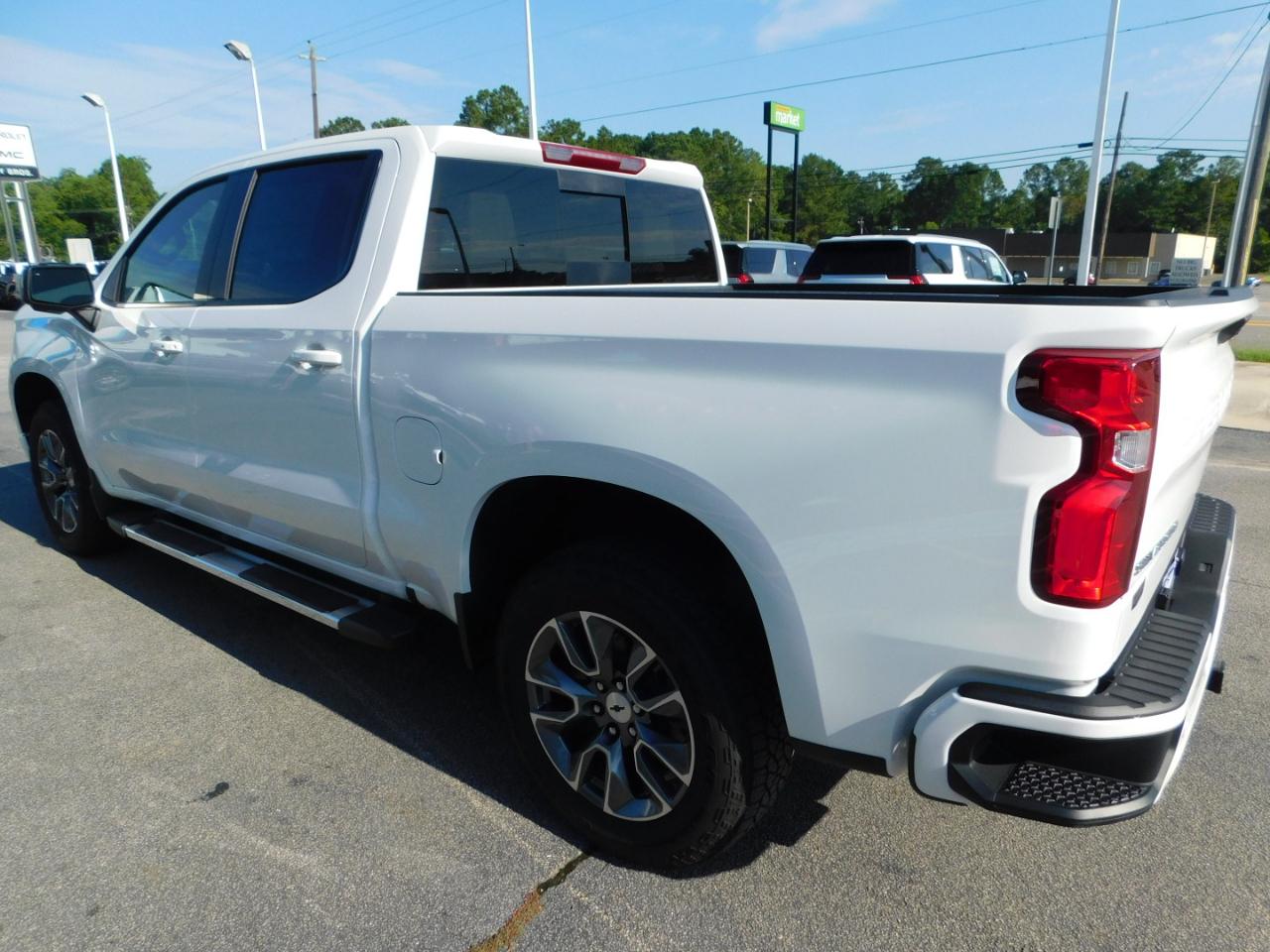 Chevrolet Silverado 1500 4WD Crew Cab 147" RST 2026