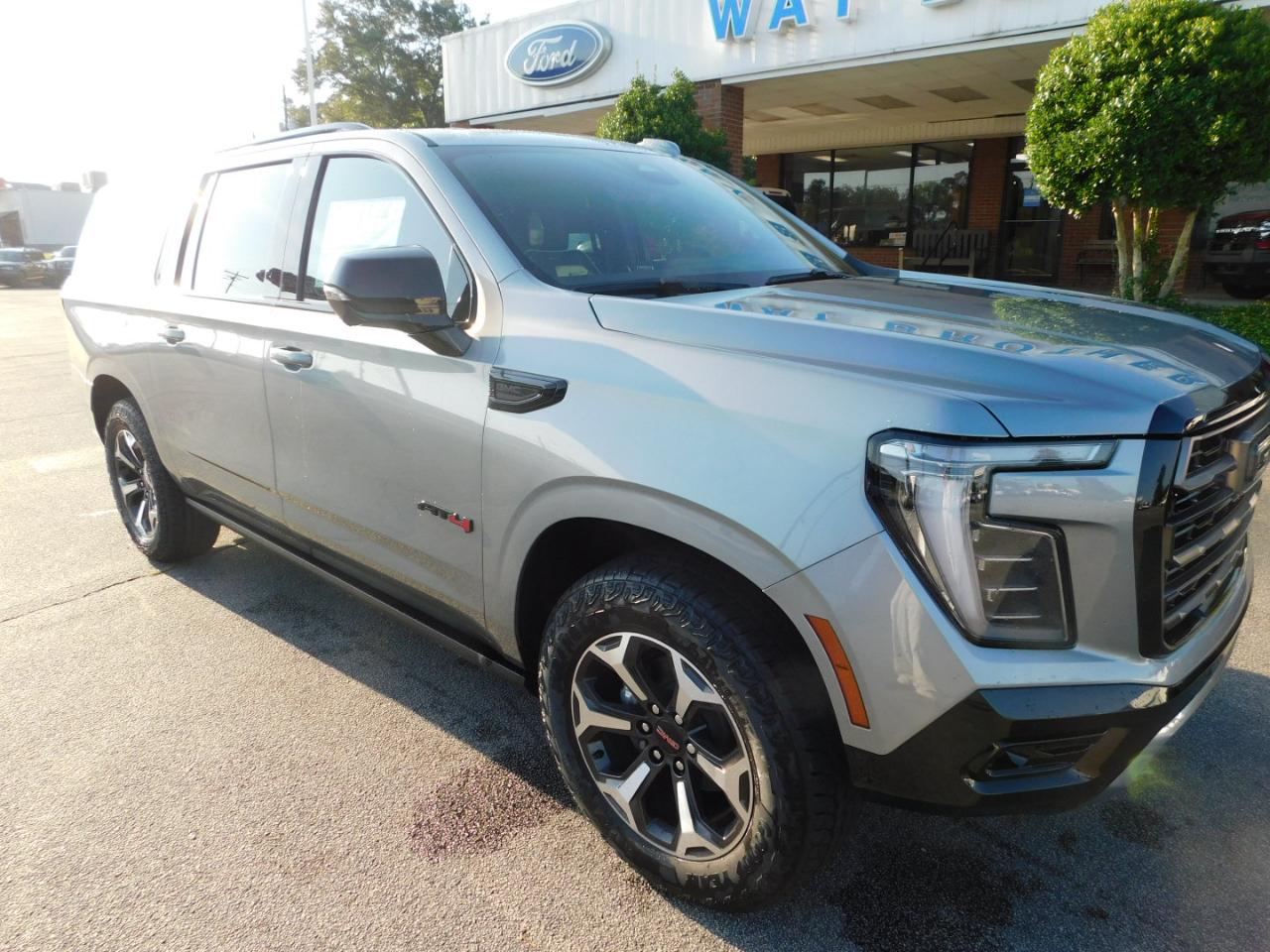 GMC Yukon XL 4WD 4dr AT4 Ultimate 2026