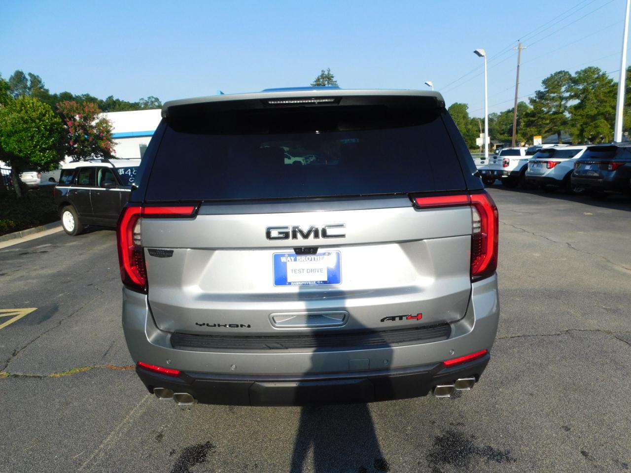 GMC Yukon XL 4WD 4dr AT4 Ultimate 2026