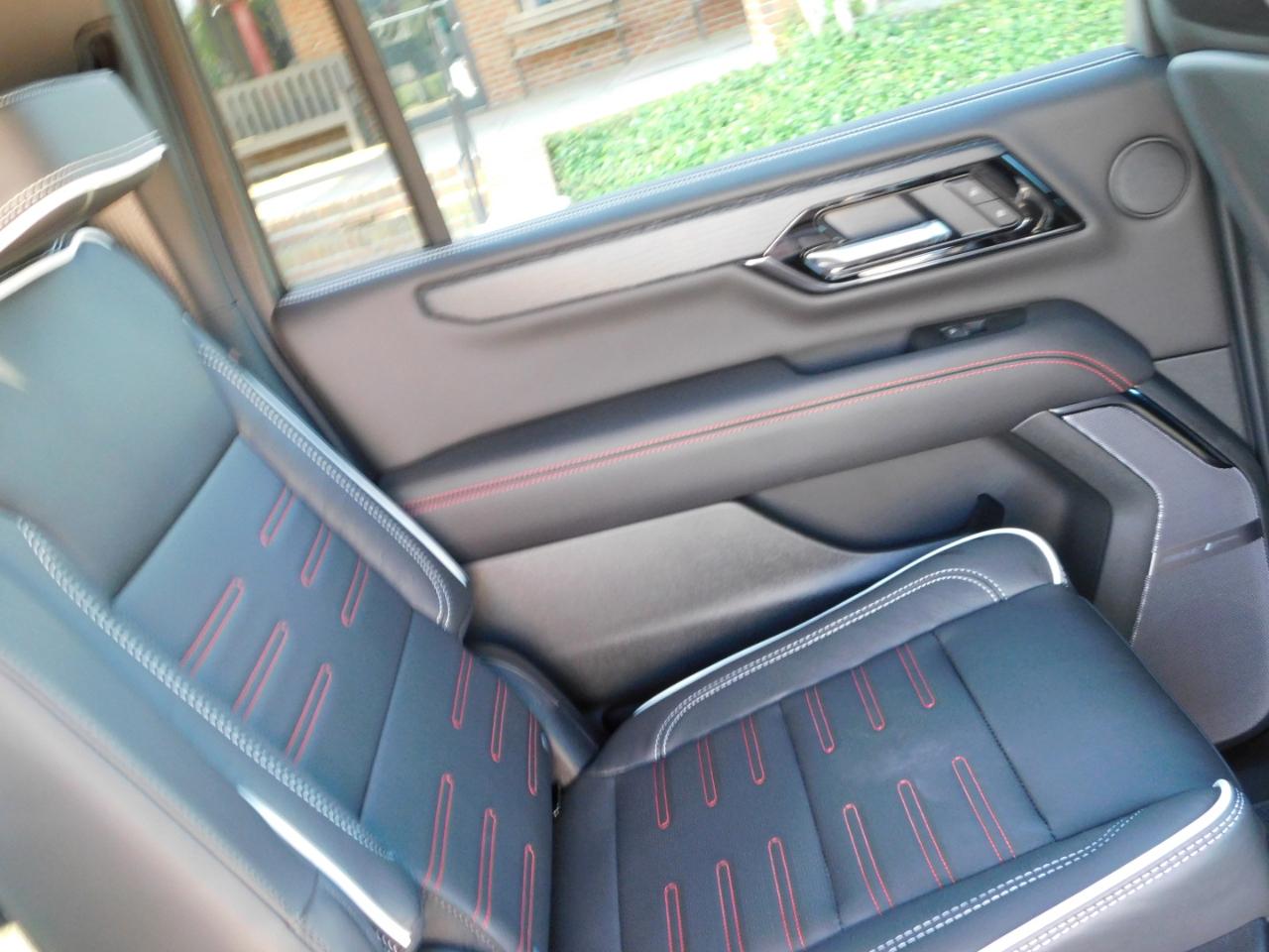 GMC Yukon XL 4WD 4dr AT4 Ultimate 2026