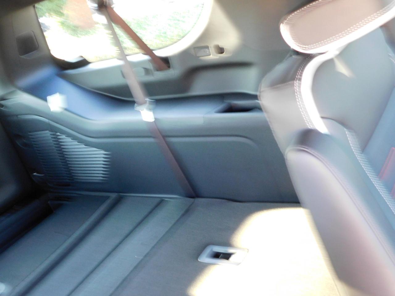 GMC Yukon XL 4WD 4dr AT4 Ultimate 2026