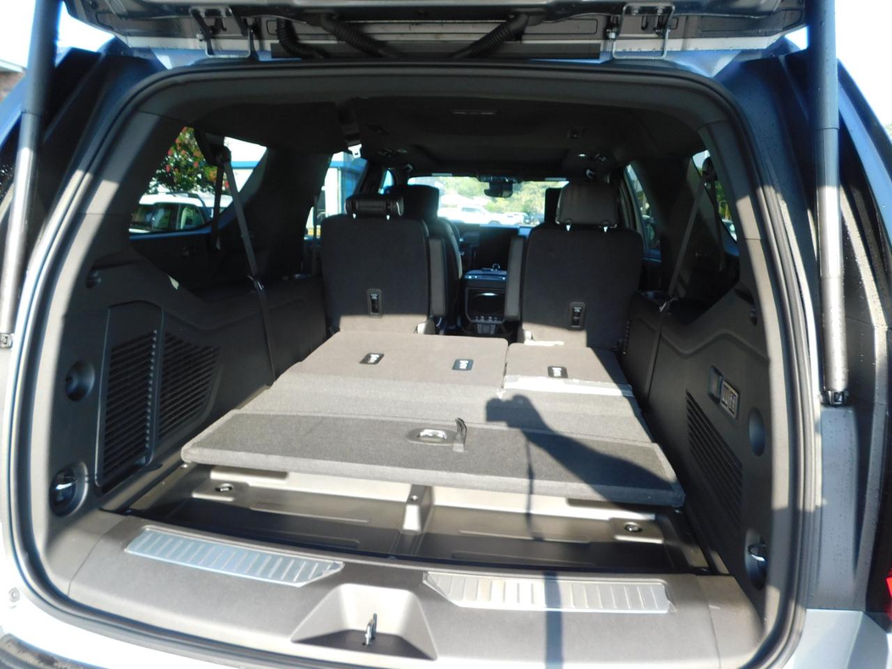 GMC Yukon XL 4WD 4dr AT4 Ultimate 2026