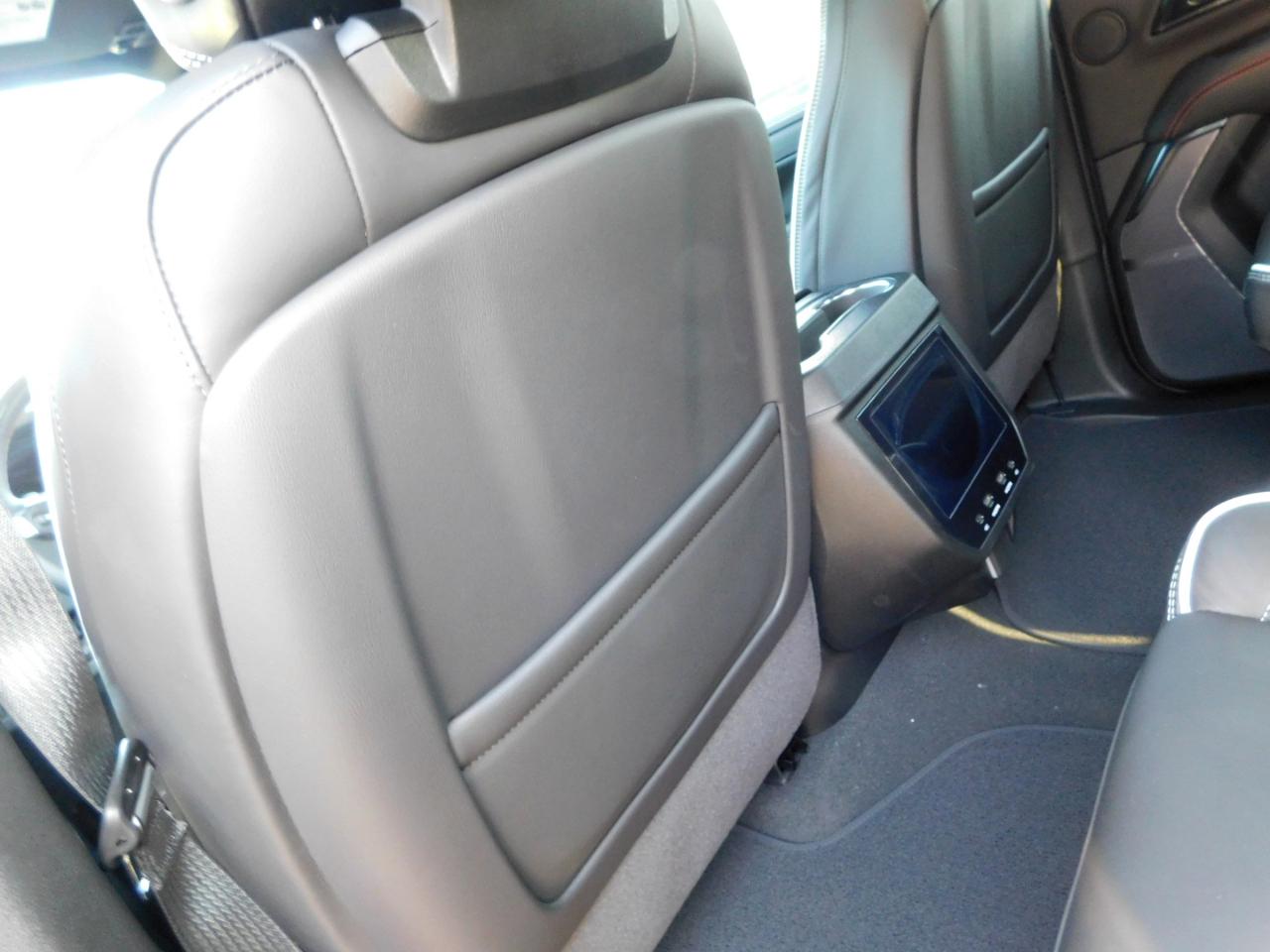 GMC Yukon XL 4WD 4dr AT4 Ultimate 2026