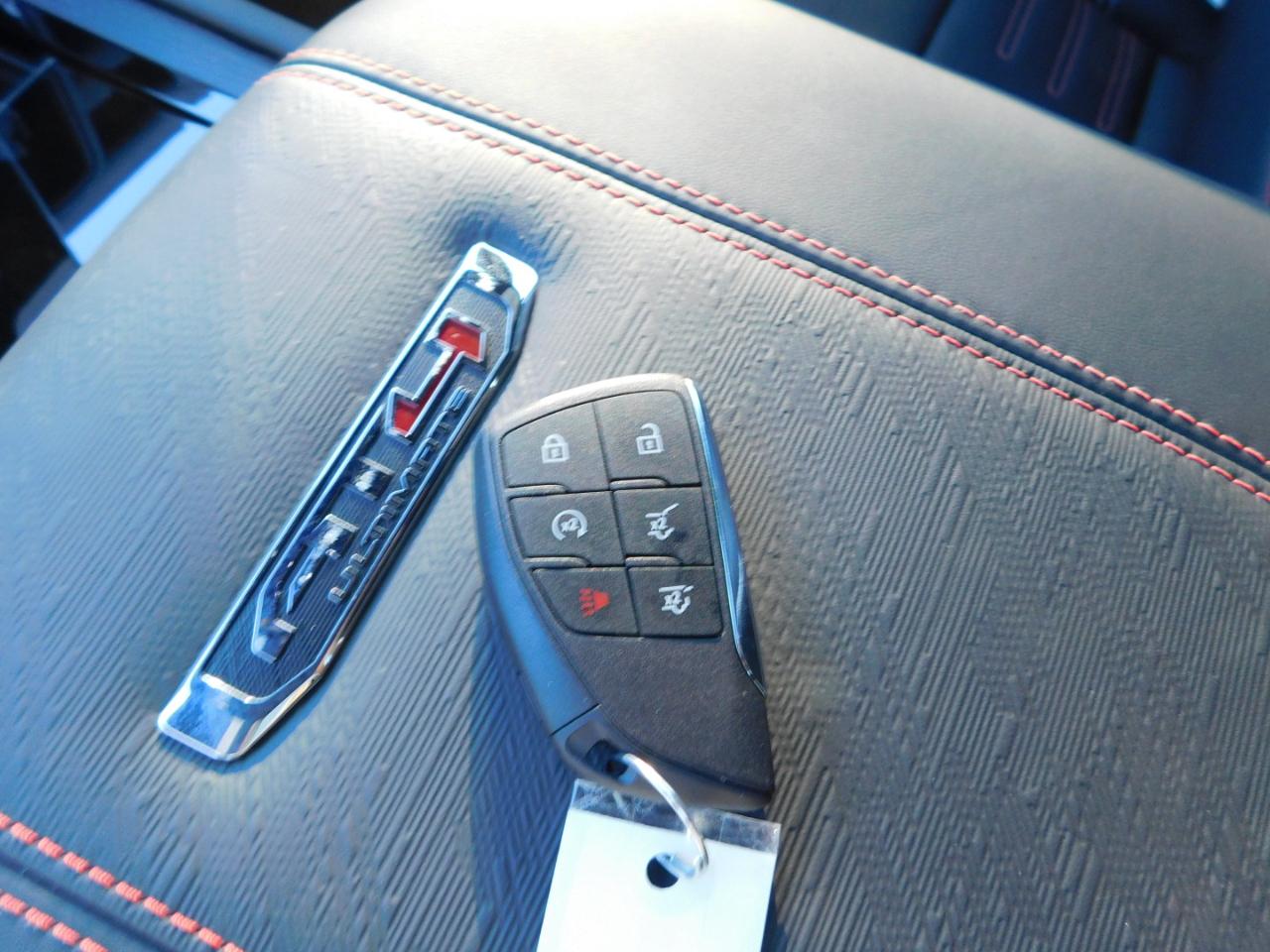 GMC Yukon XL 4WD 4dr AT4 Ultimate 2026
