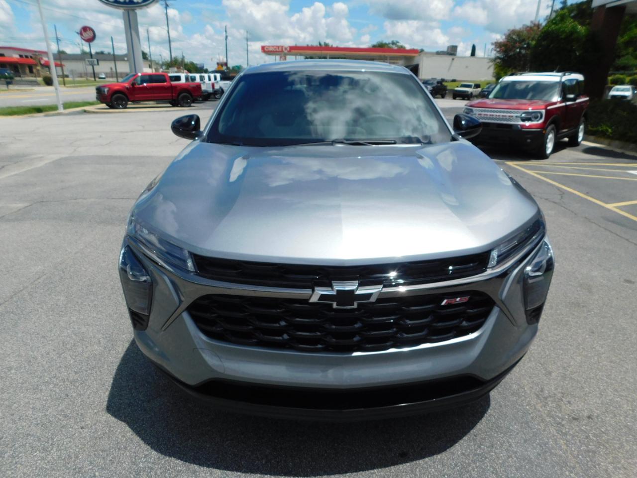 Chevrolet Trax FWD 4dr 1RS 2026
